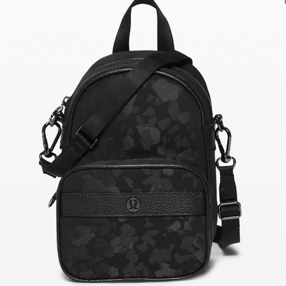 NWT Lululemon Now and Always Convertible Mini Bag